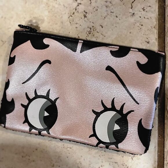 Betty Boop make up bag - Picture 1 of 7